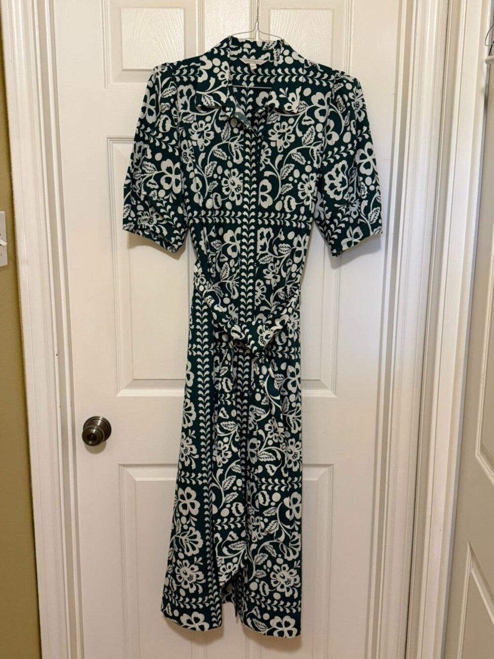 Crown & Ivy - Dark Green Print summer dress - size L